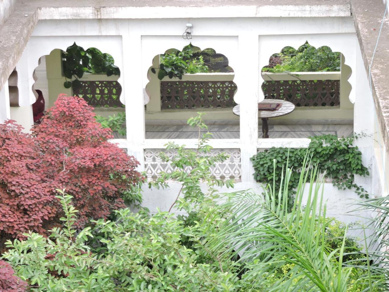 Radhika Palace Hotel Pushkar Exterior photo