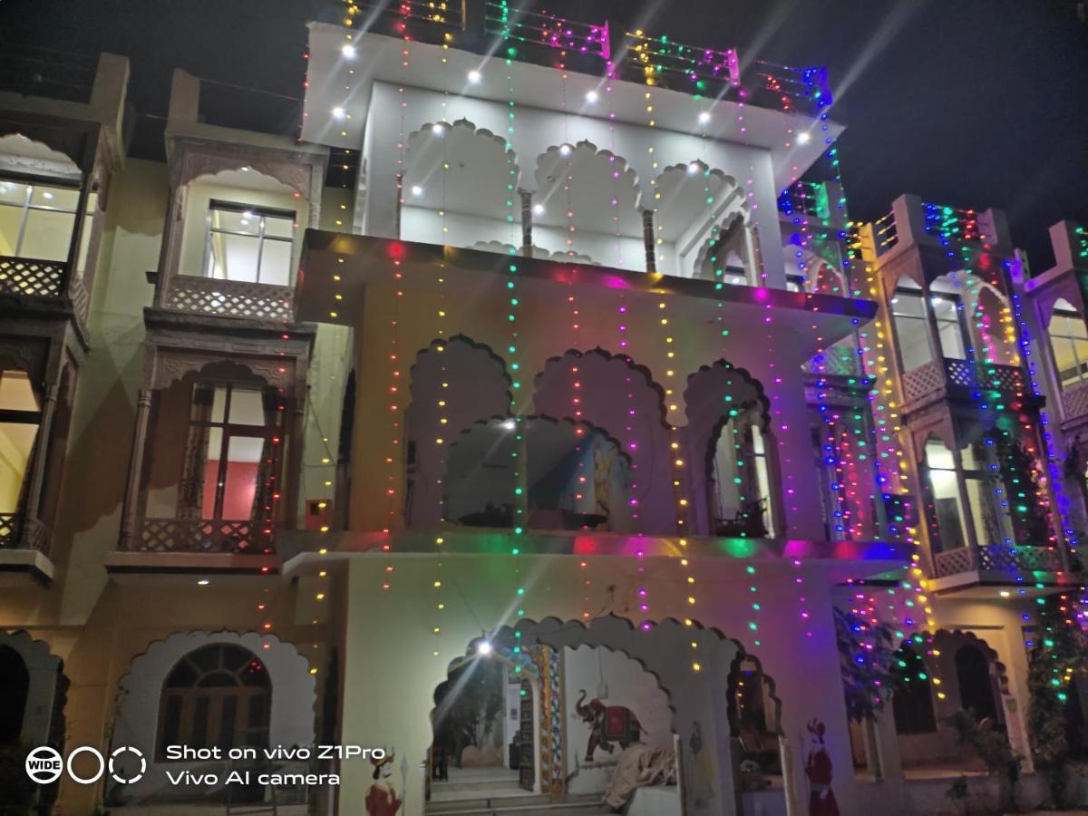 Radhika Palace Hotel Pushkar Exterior photo